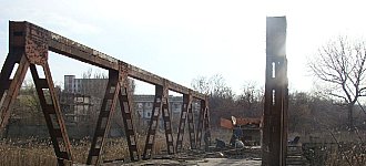 Режут Автостекольский мост