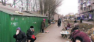 Кто мешает селянам жить лучше,  а горожанам - дешевле?