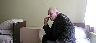 Житель Зари хочет в дом престарелых,