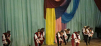 «Донбасс» показал украинскую культуру на сцене