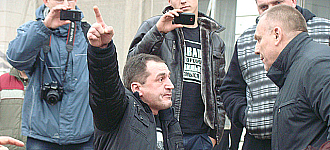 В ауле все спокойно?