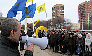 Майоріли над майданом прапори